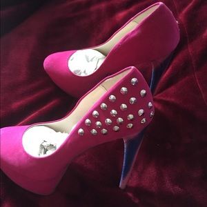 Stilletos